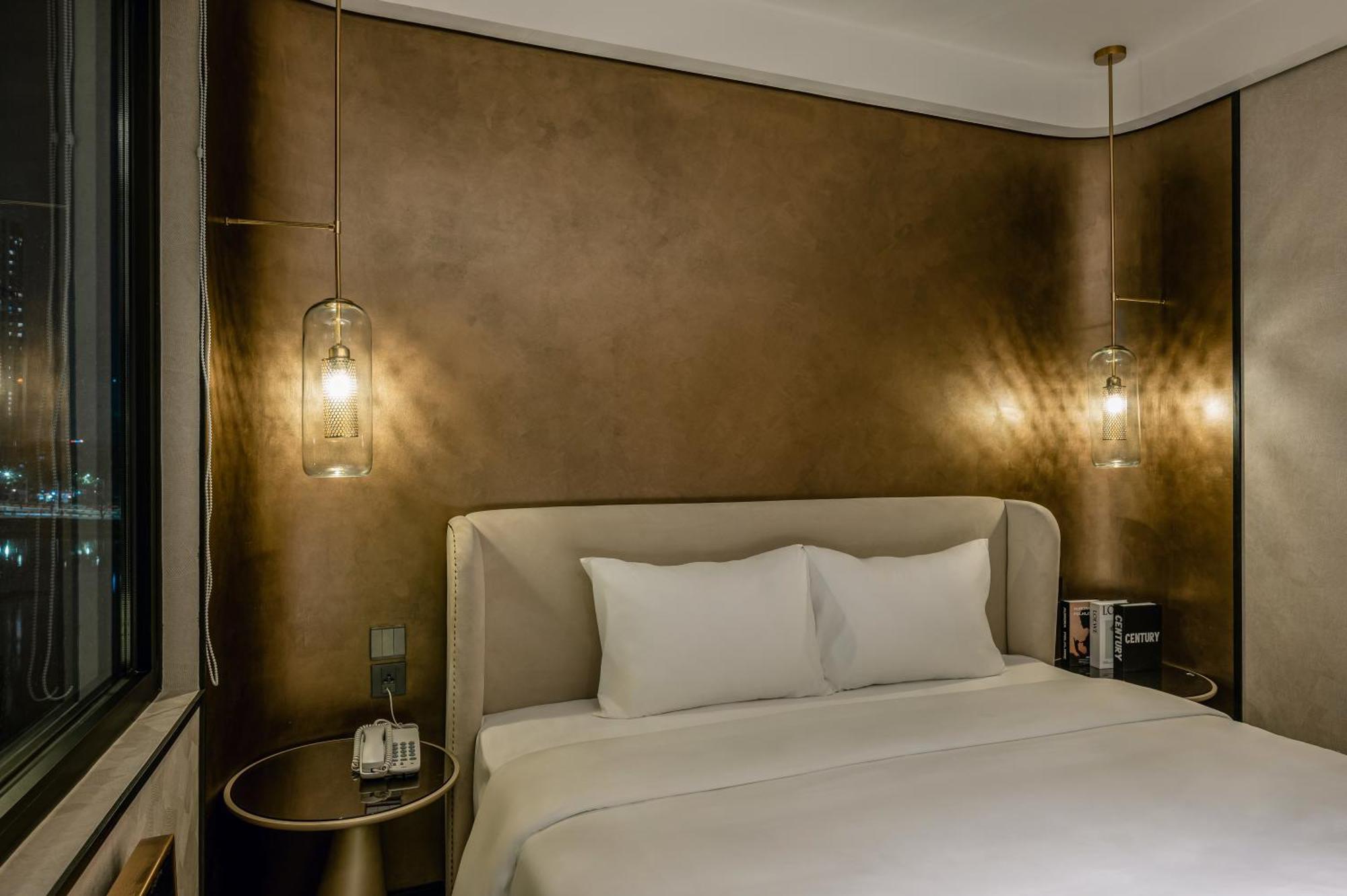 Irest Signature Ba Dinh Lakeside