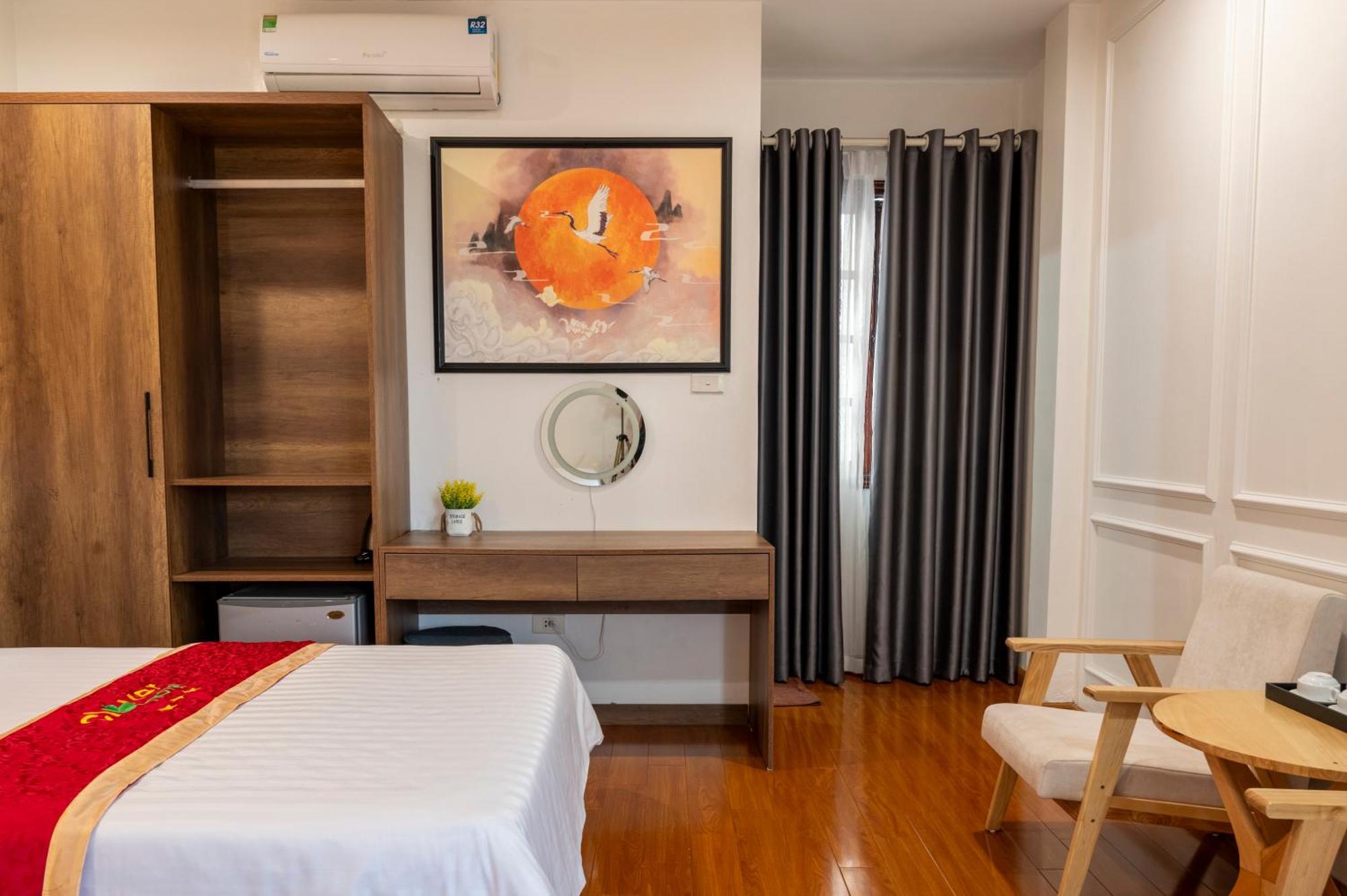 Clover Hotel