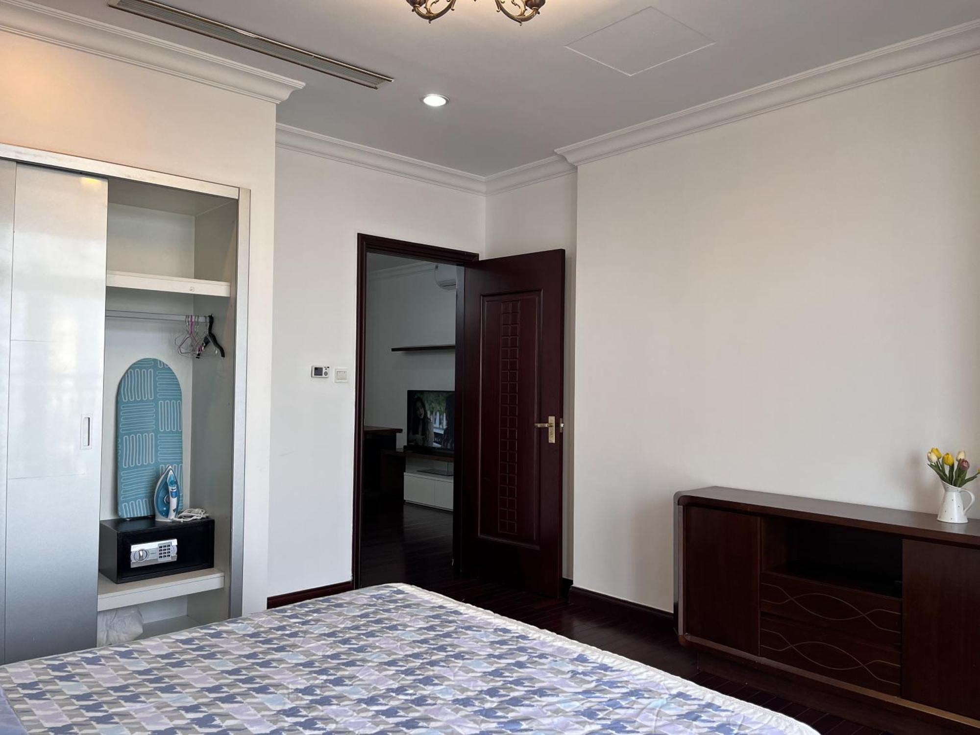 Vinhomes Royal Luxury 3br *