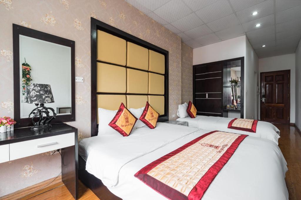 Hotel At Lily's