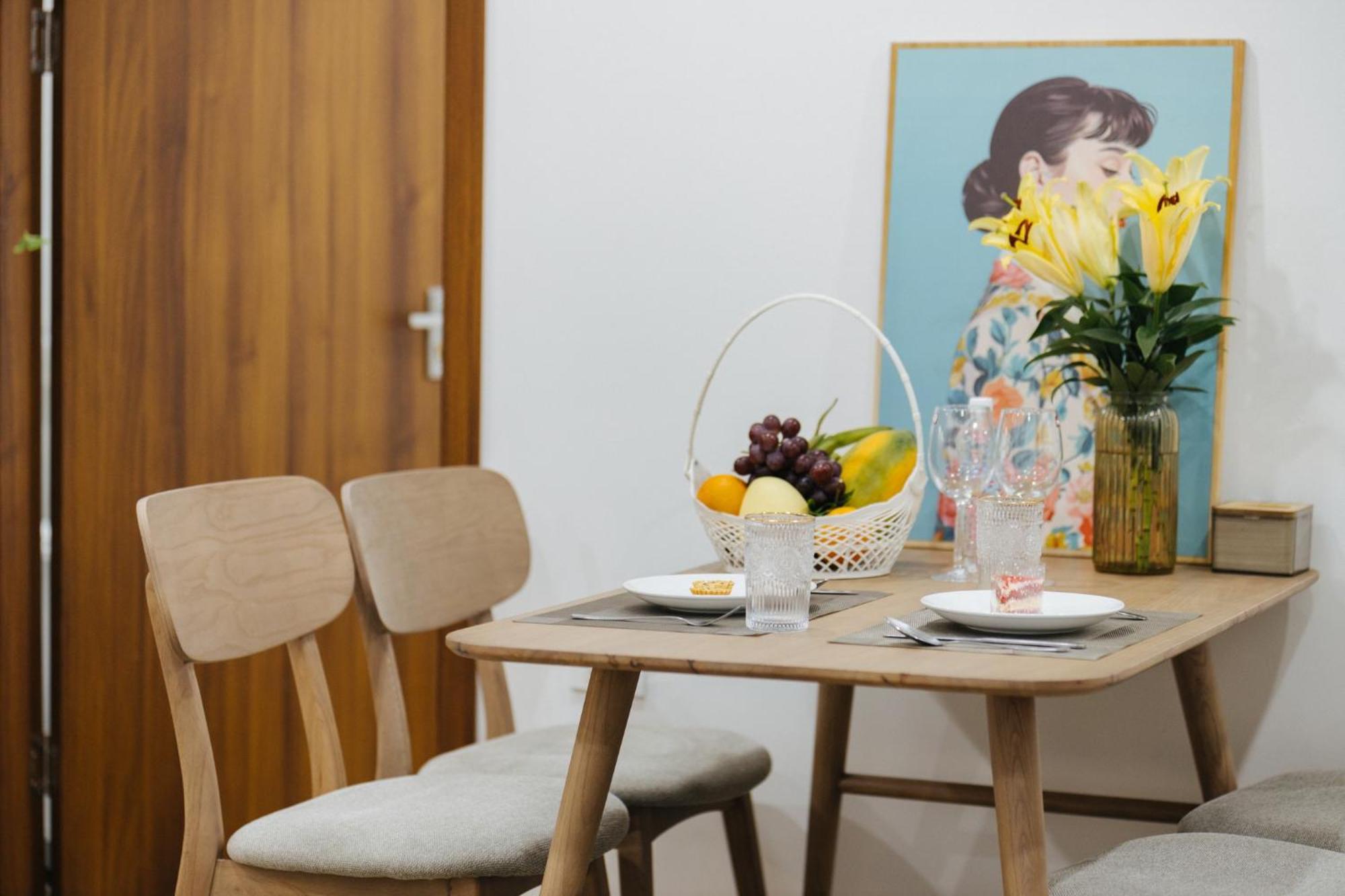 Lunaria Two Bedroom - The Epicenter Of Luxury And Convenience Hanoi