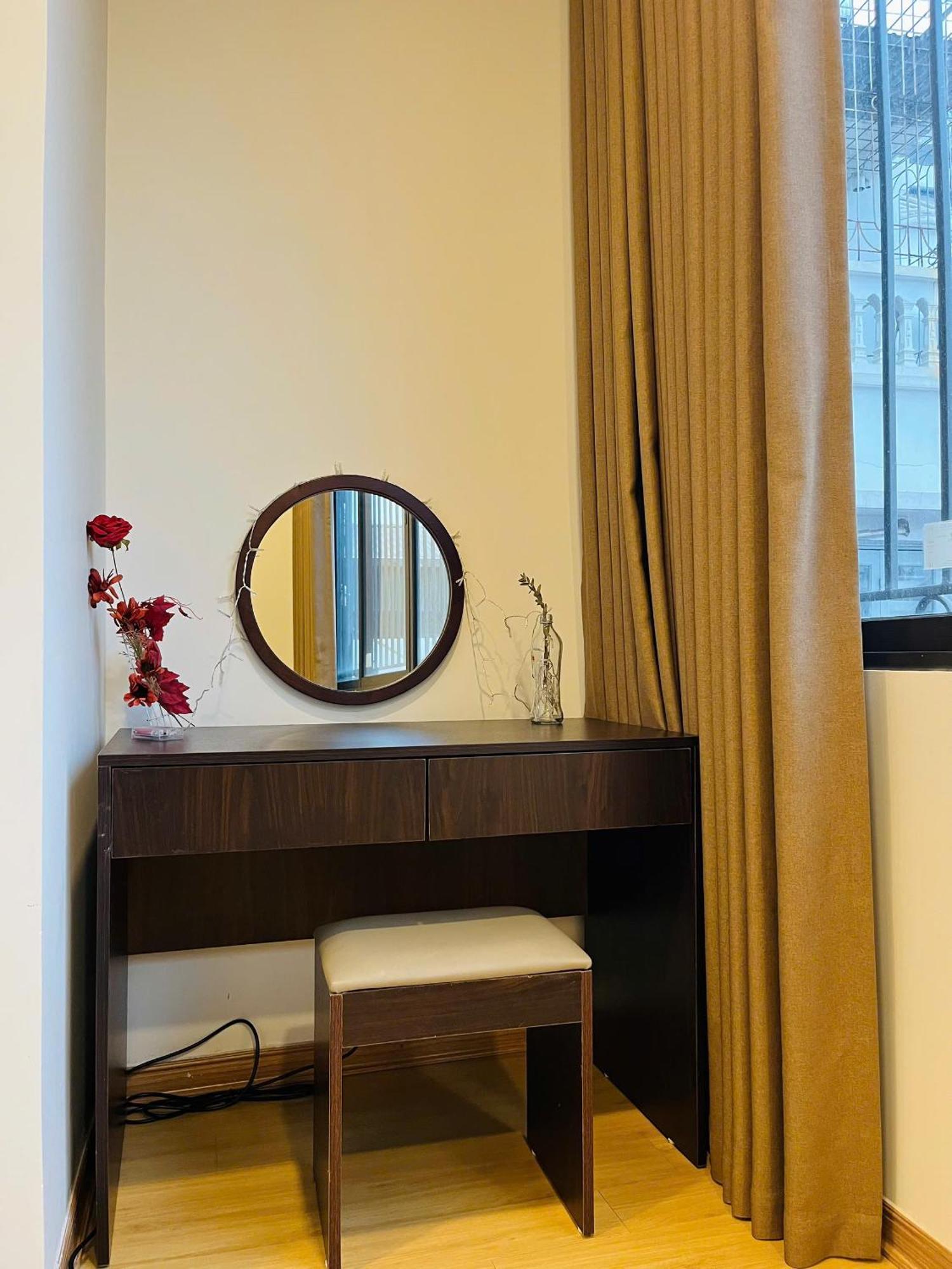 Ho Yen Tinh, Anh Sang Tu Nhien Va Cua So Lon Aparthotel Hanoi