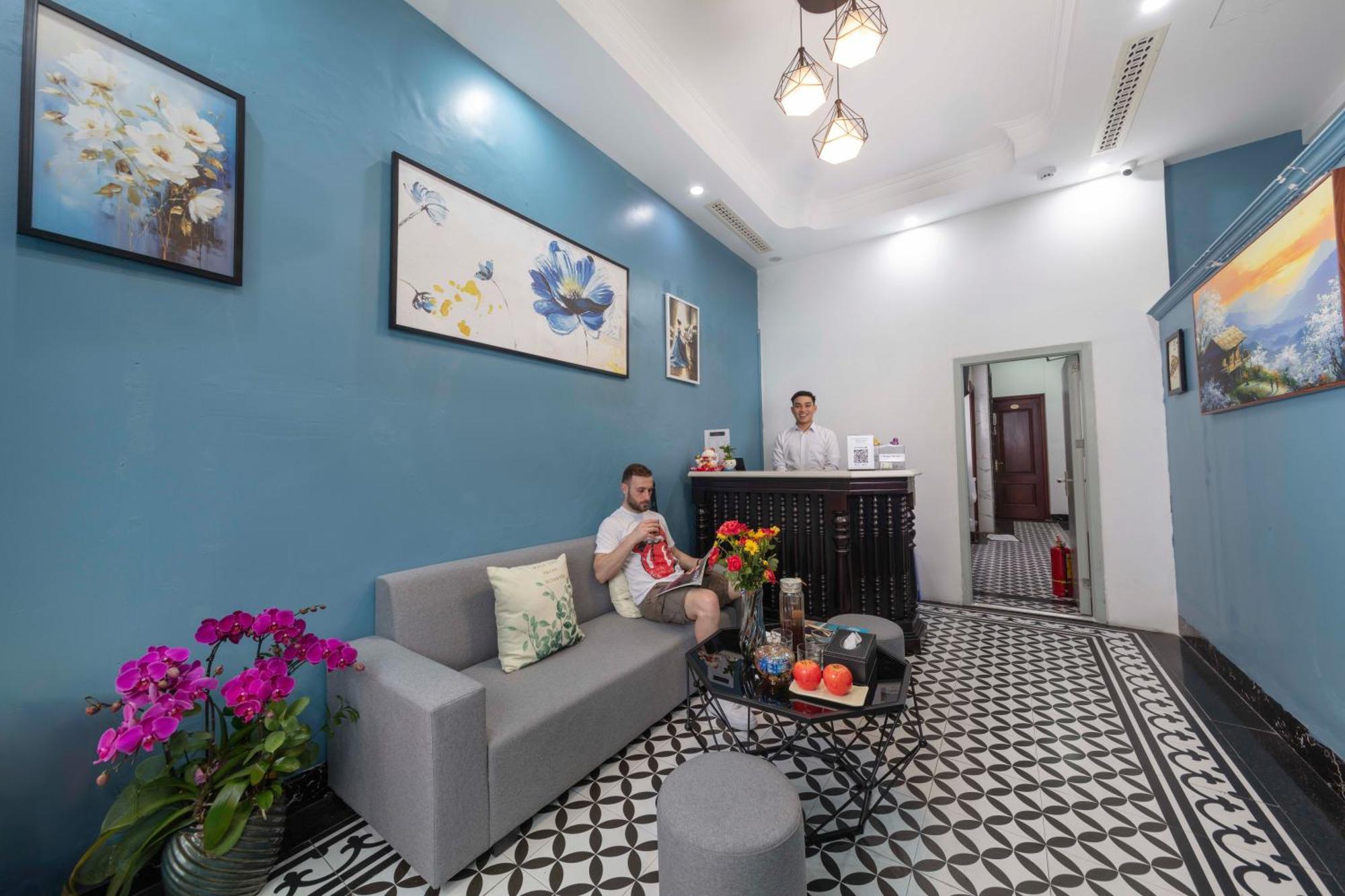 Infinity & Travel Hanoi