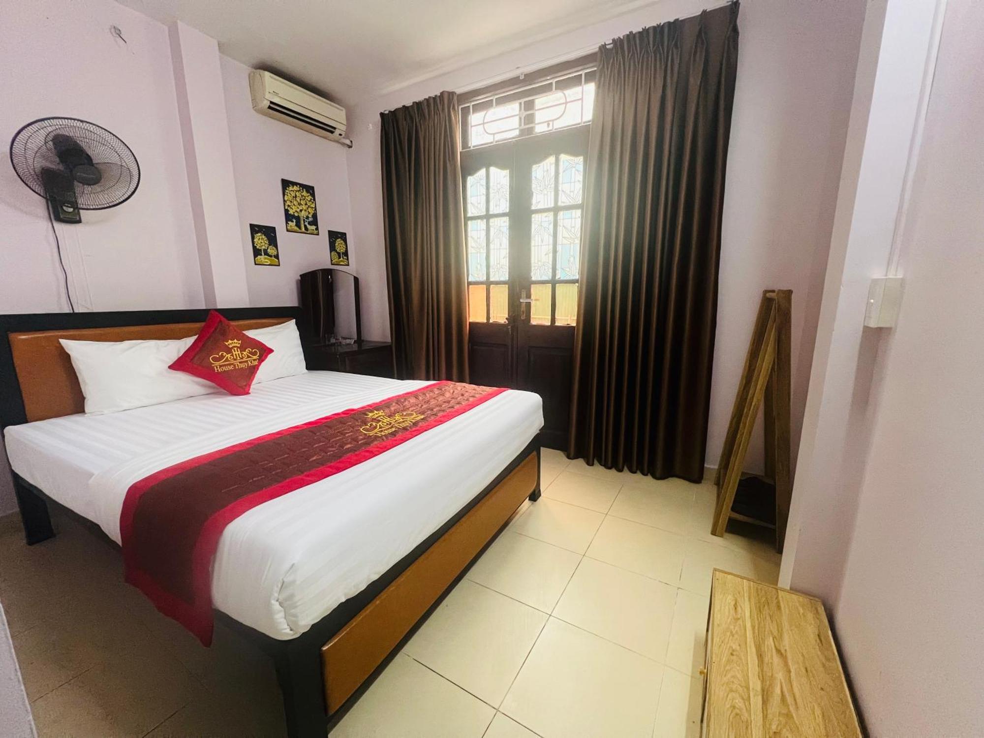 House Thuy Khue Ho Tay * Hanoi