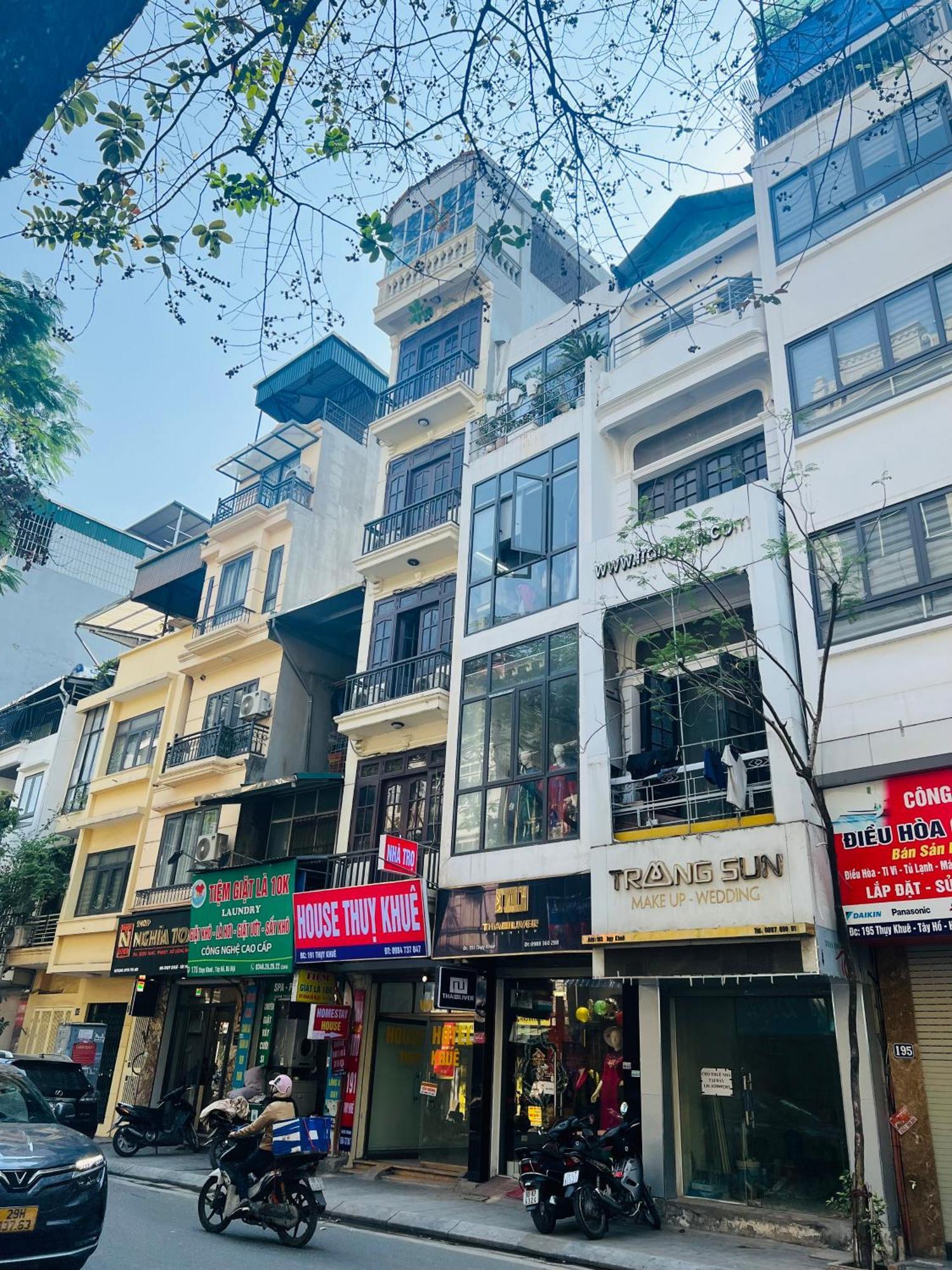 House Thuy Khue Ho Tay