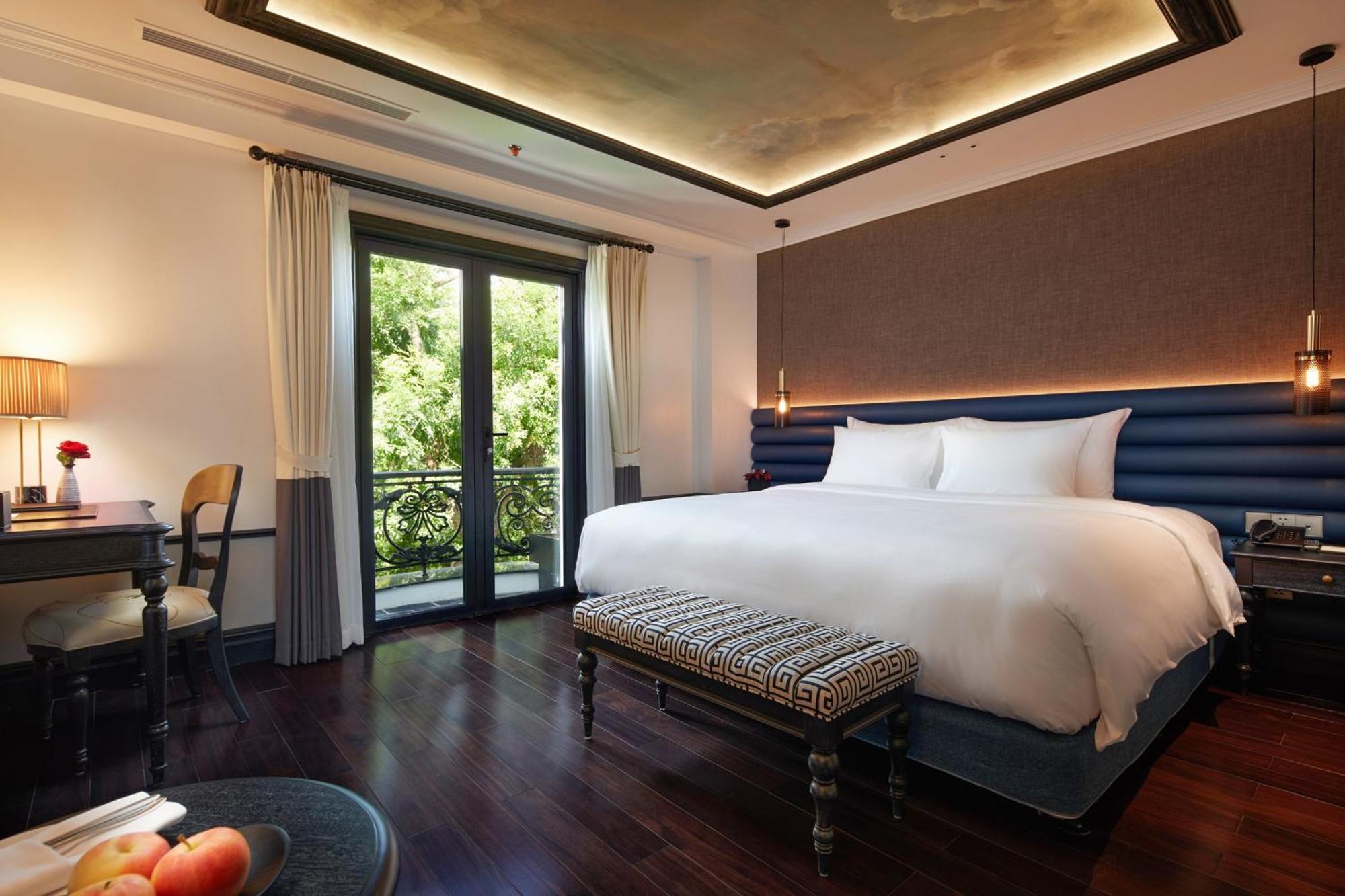 La Sinfonia Del Rey & Hotel Hanoi