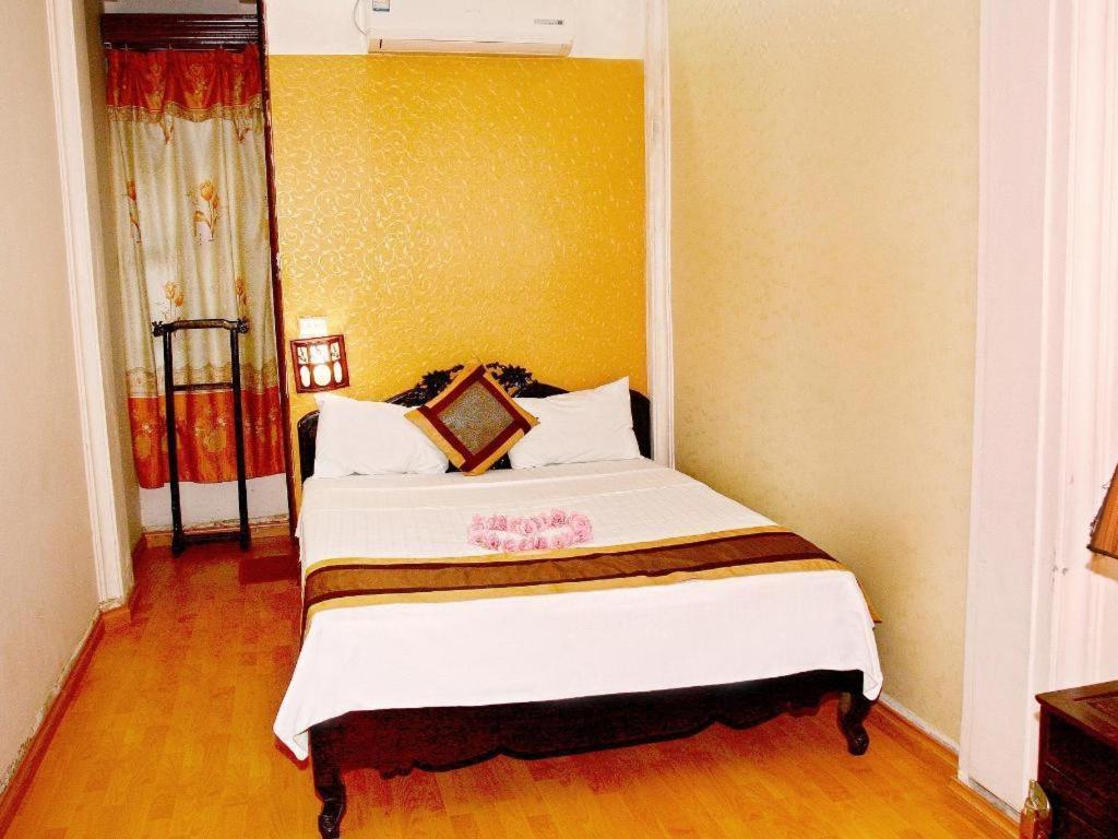 Kangaroo Hostel *