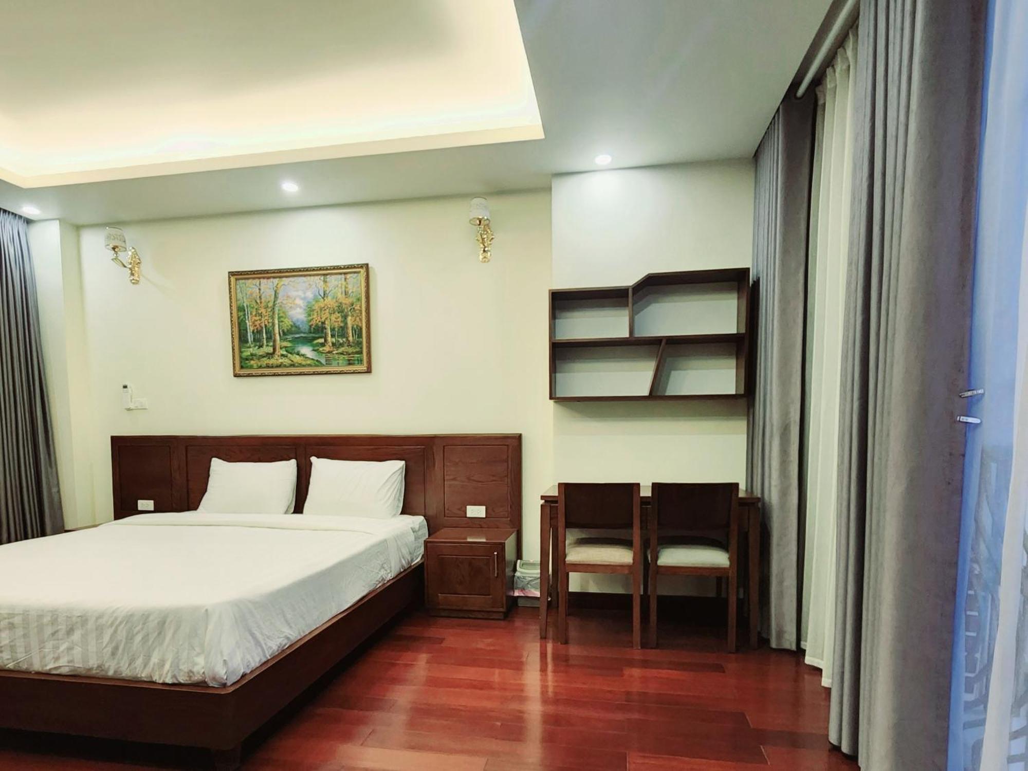 Ngoc Khanh Lakeside Quiet Luxury W Bathtub