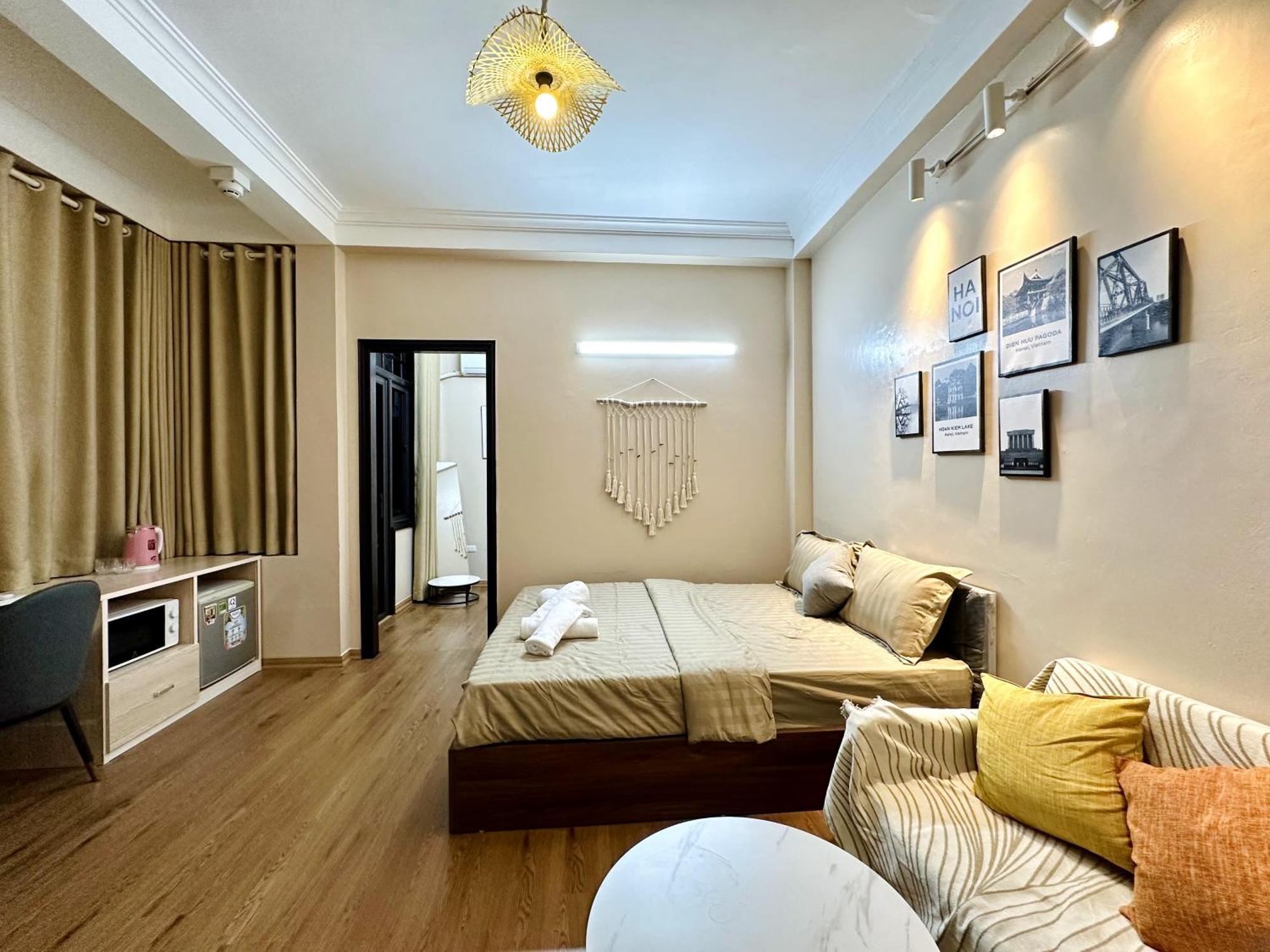 Vietnam Travelers 2 With Cozy Private Balcony *