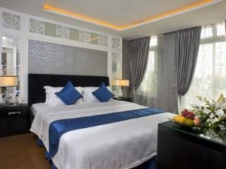 Victor Gallery & Hanoi
