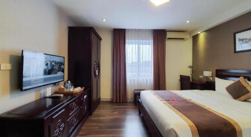 Cherry 1 Hotel 3*