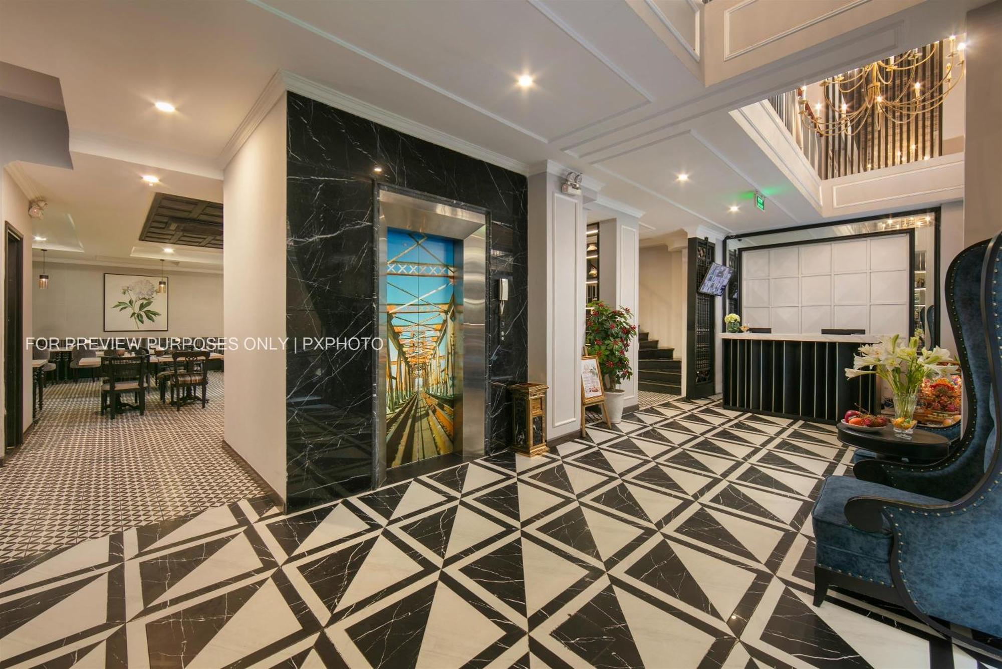 Hotel Paradise Grand 4*