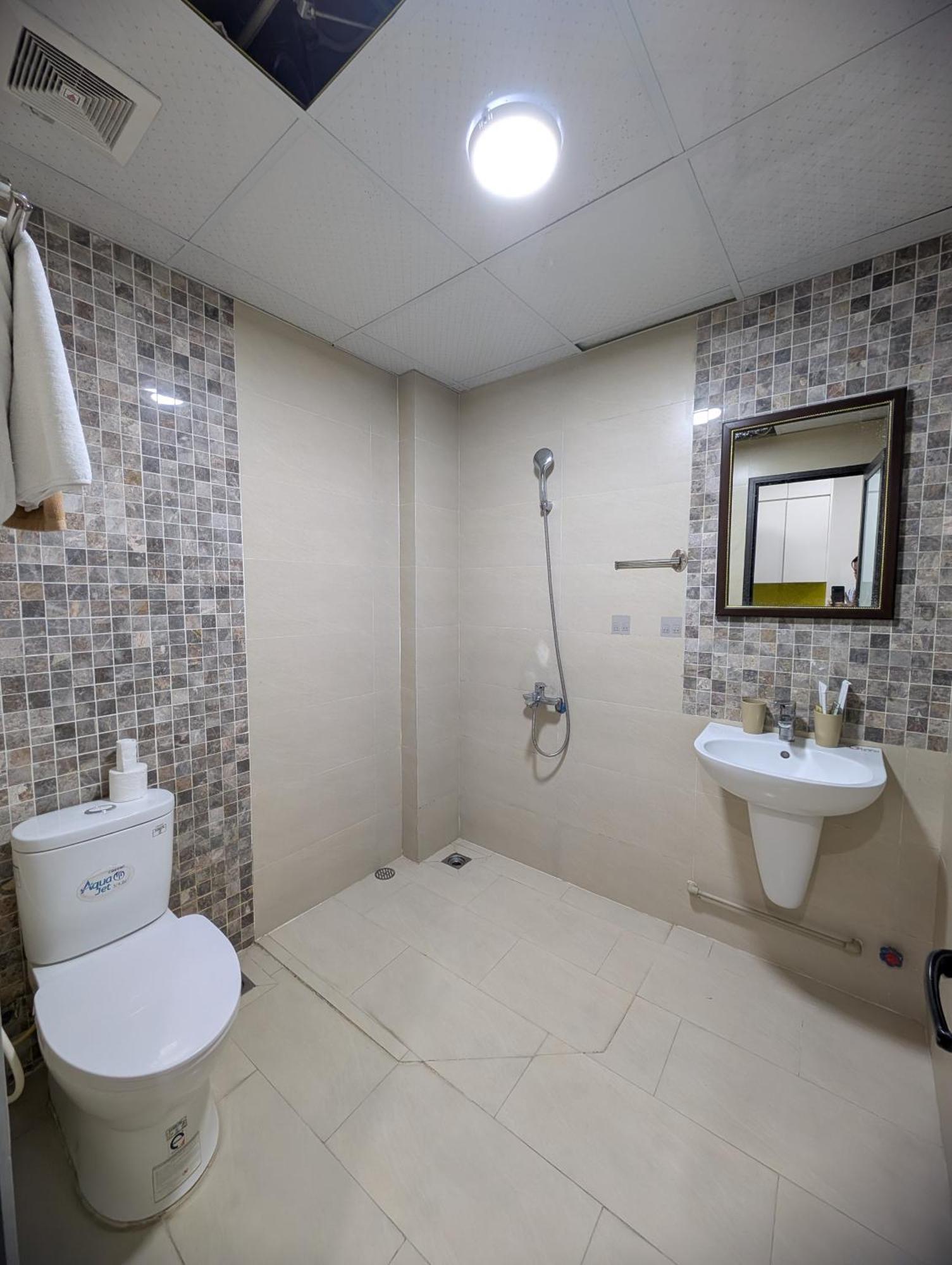 Era Long Quan Aparthotel