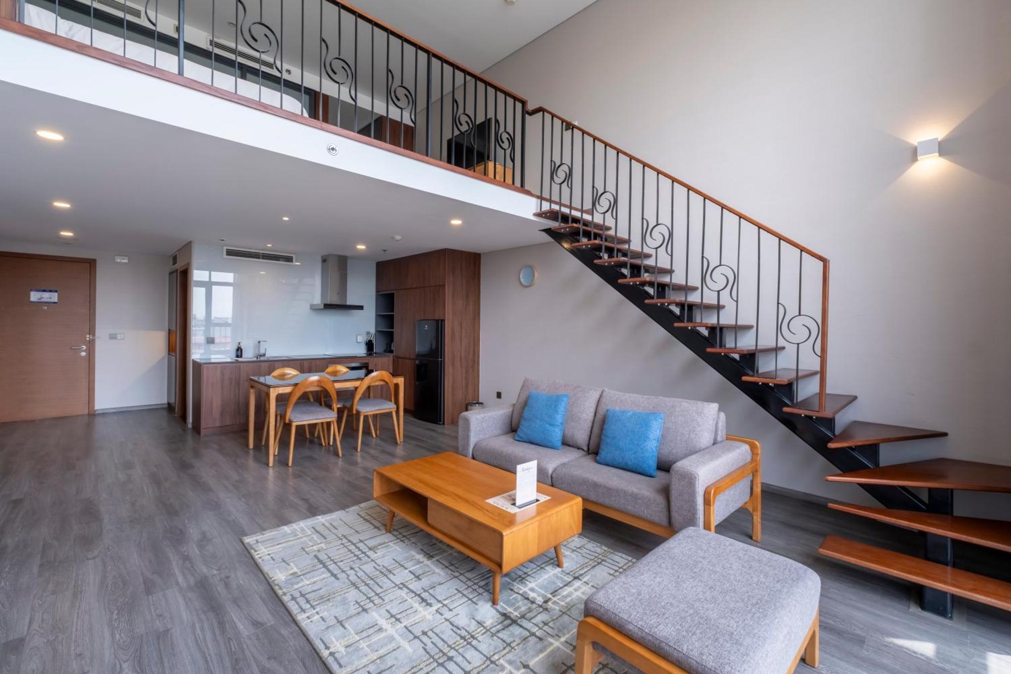 Pentstudio_5stars_westlake_luxury * Hanoi