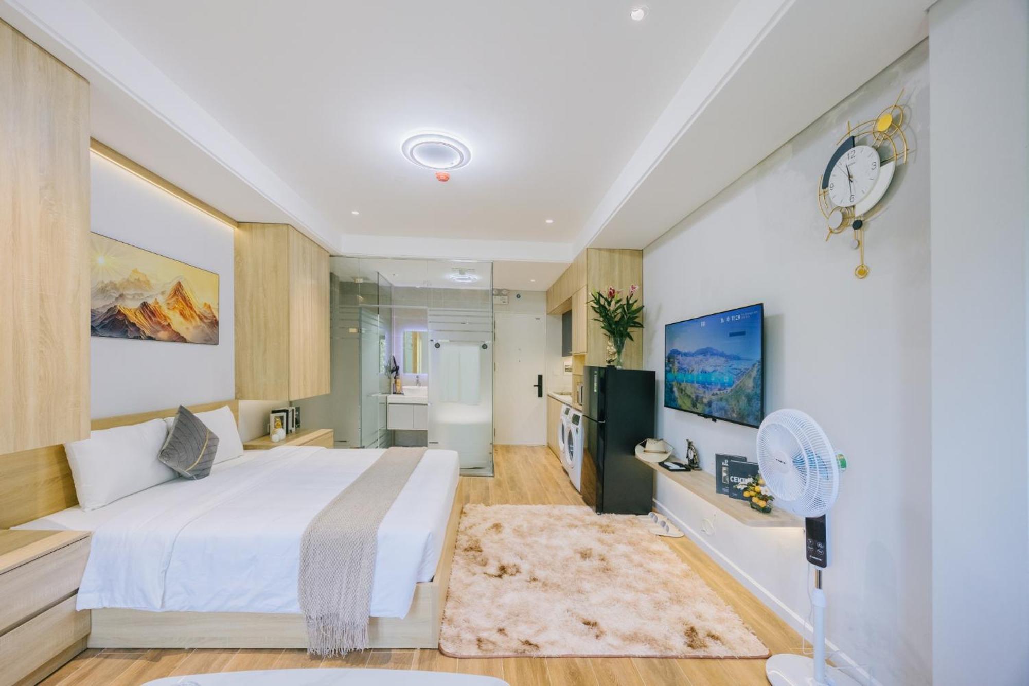 Madison Urban - Free Massage And Laundry Hanoi