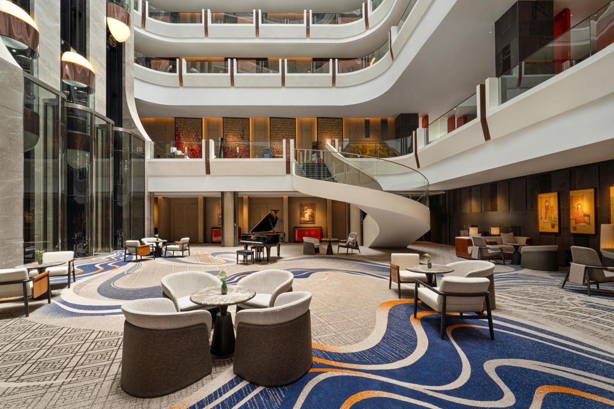 Dusit Le Palais Tu Hoa Hotel