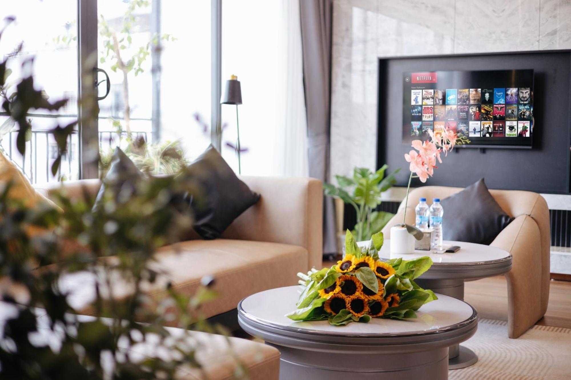Aparthotel Crescendo Unique Hanoi