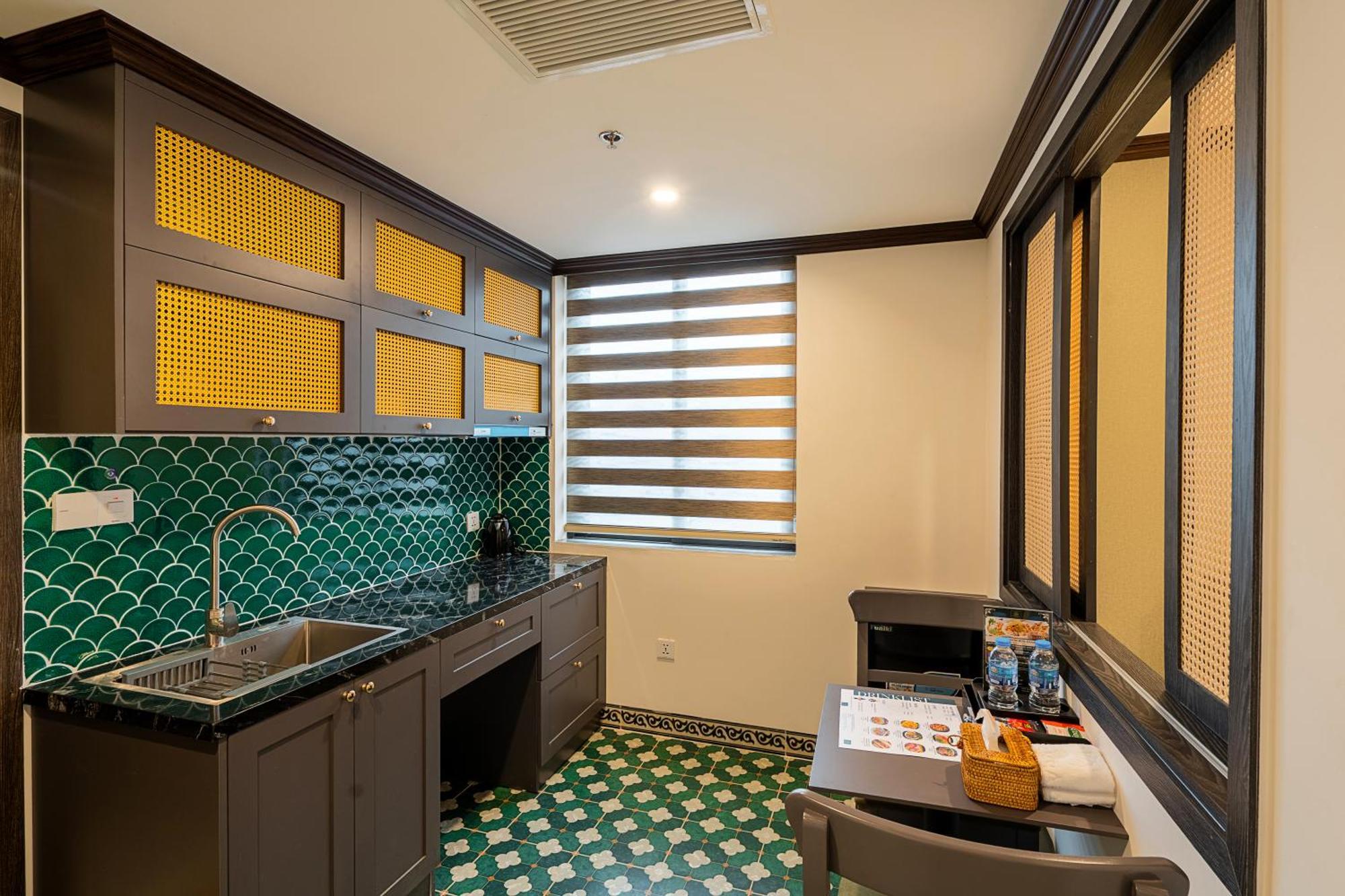 Charmpearl & Aparthotel Hanoi