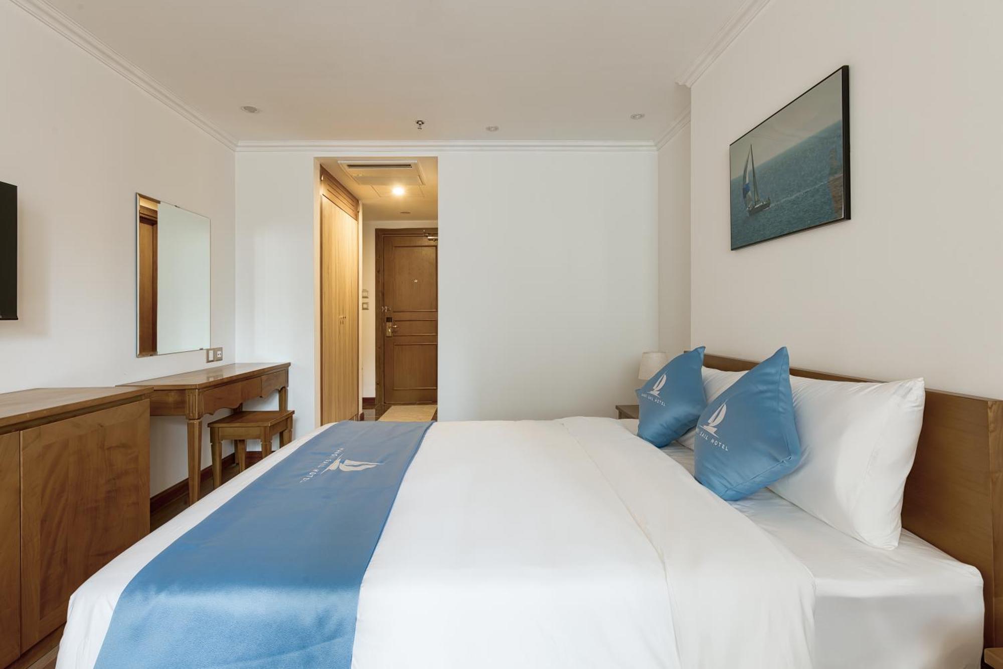 Sail Hotel