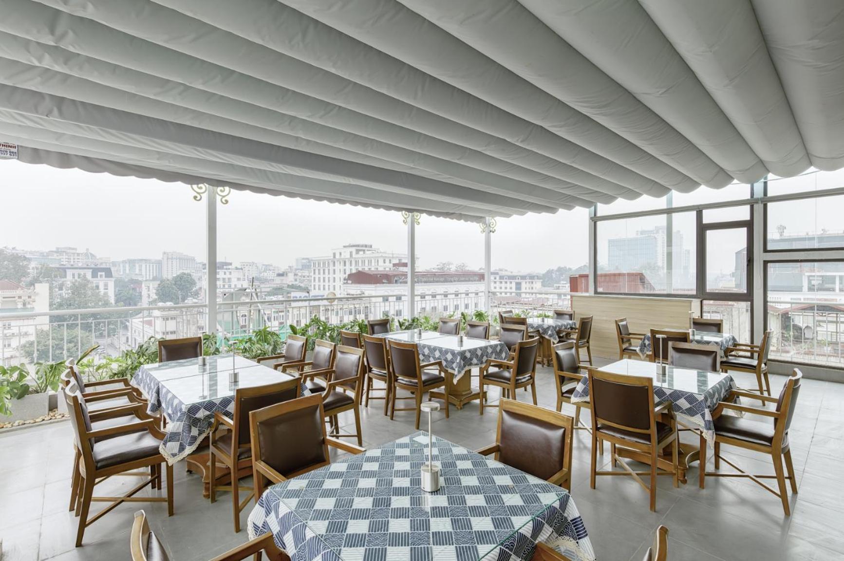 Sail Hotel