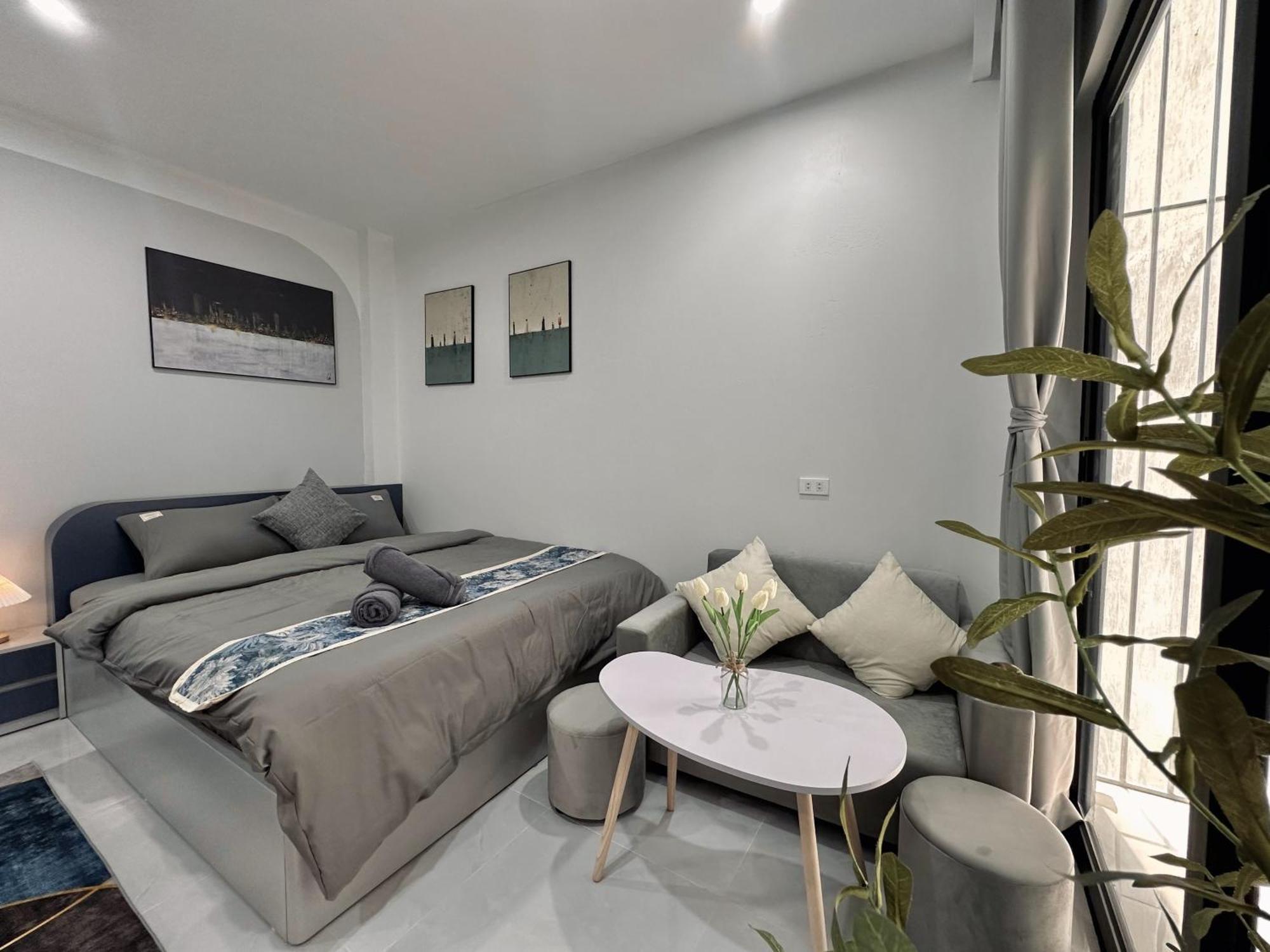 The Little - Cool - Lakeside Aparthotel Hanoi