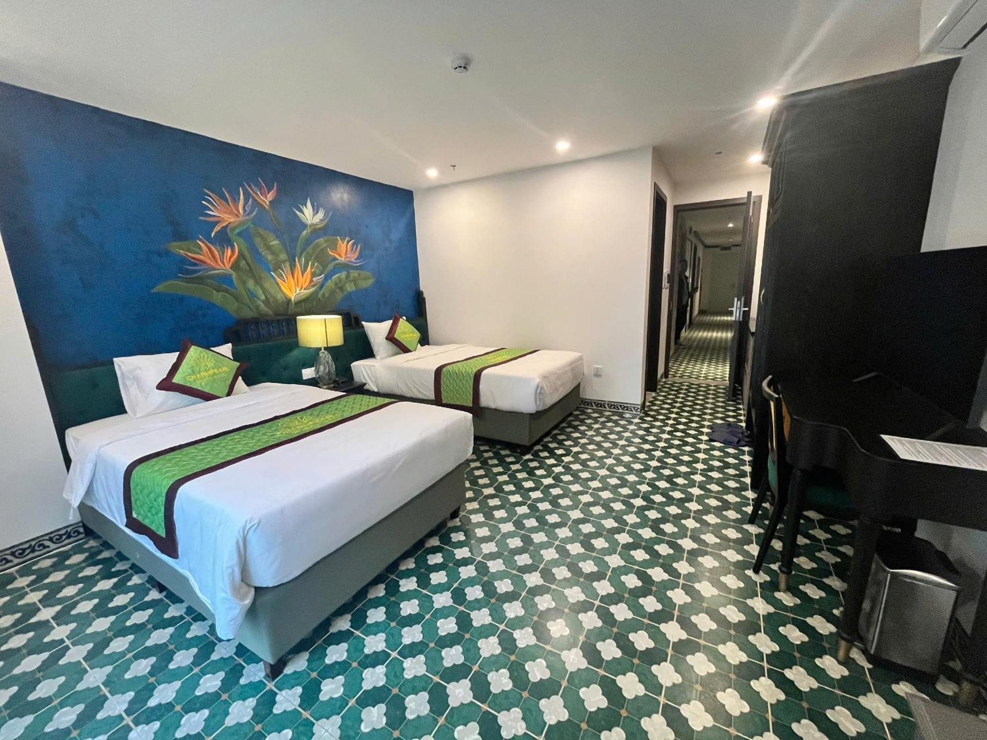 Charmpearl & Aparthotel 4*