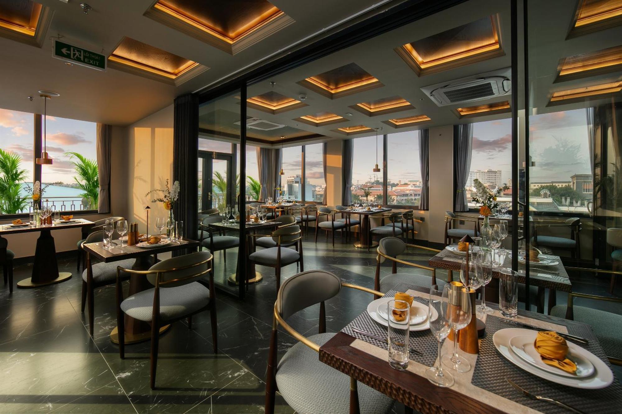 Khách sạn De Lagom 5*