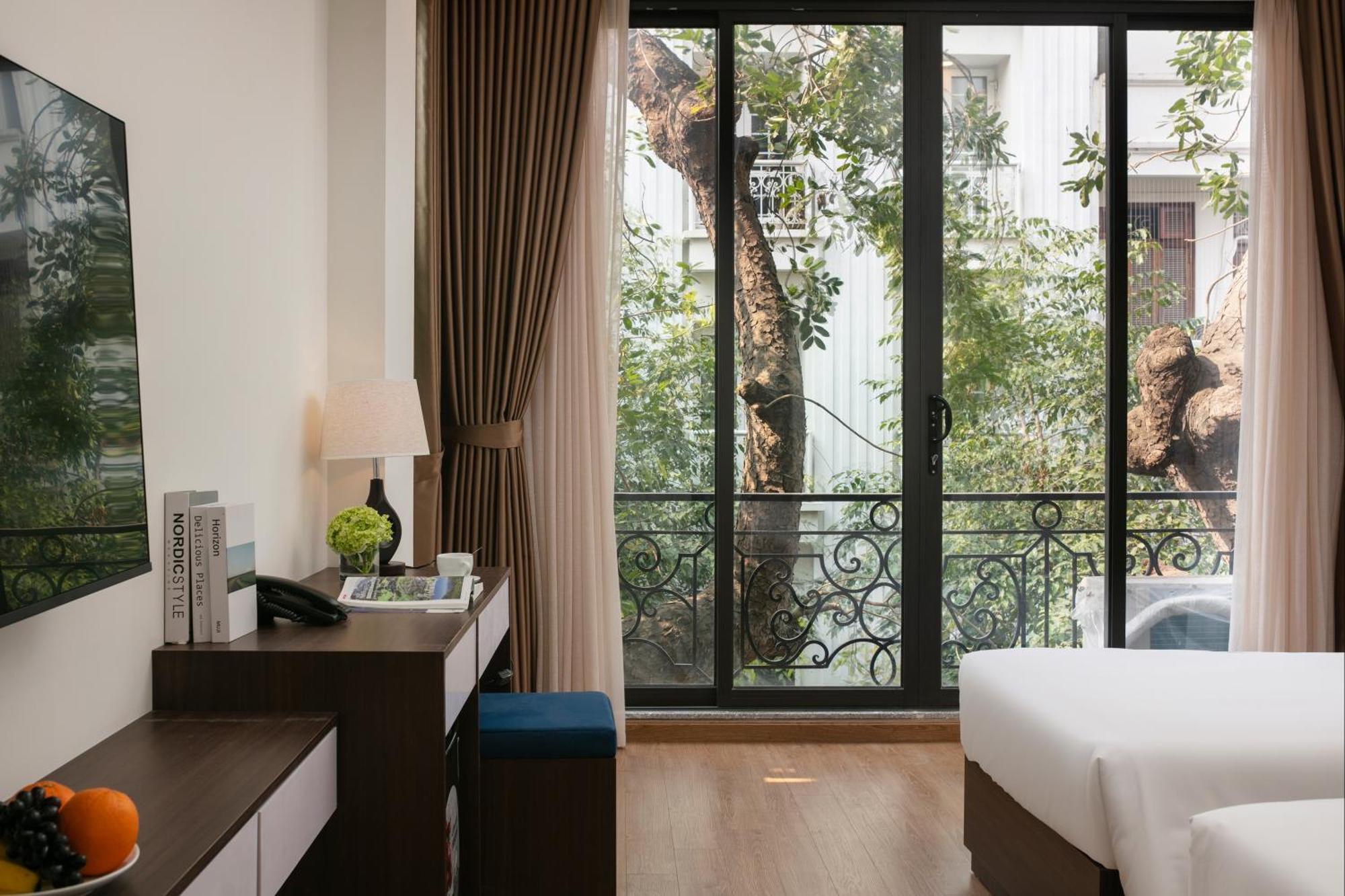 Queen Cafe Hotel Hanoi