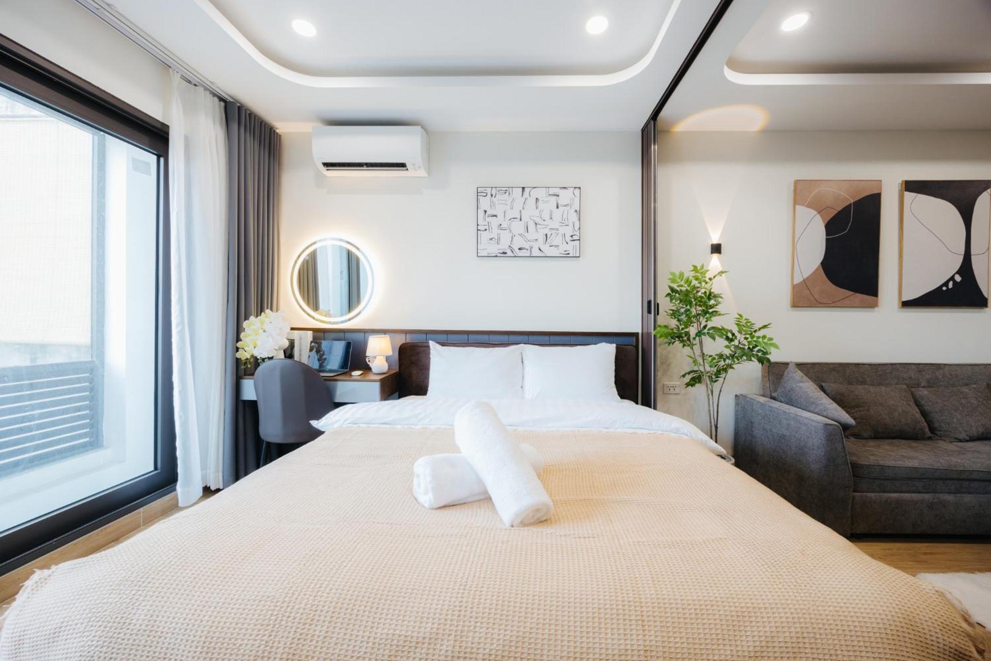 Wisteria Luxury