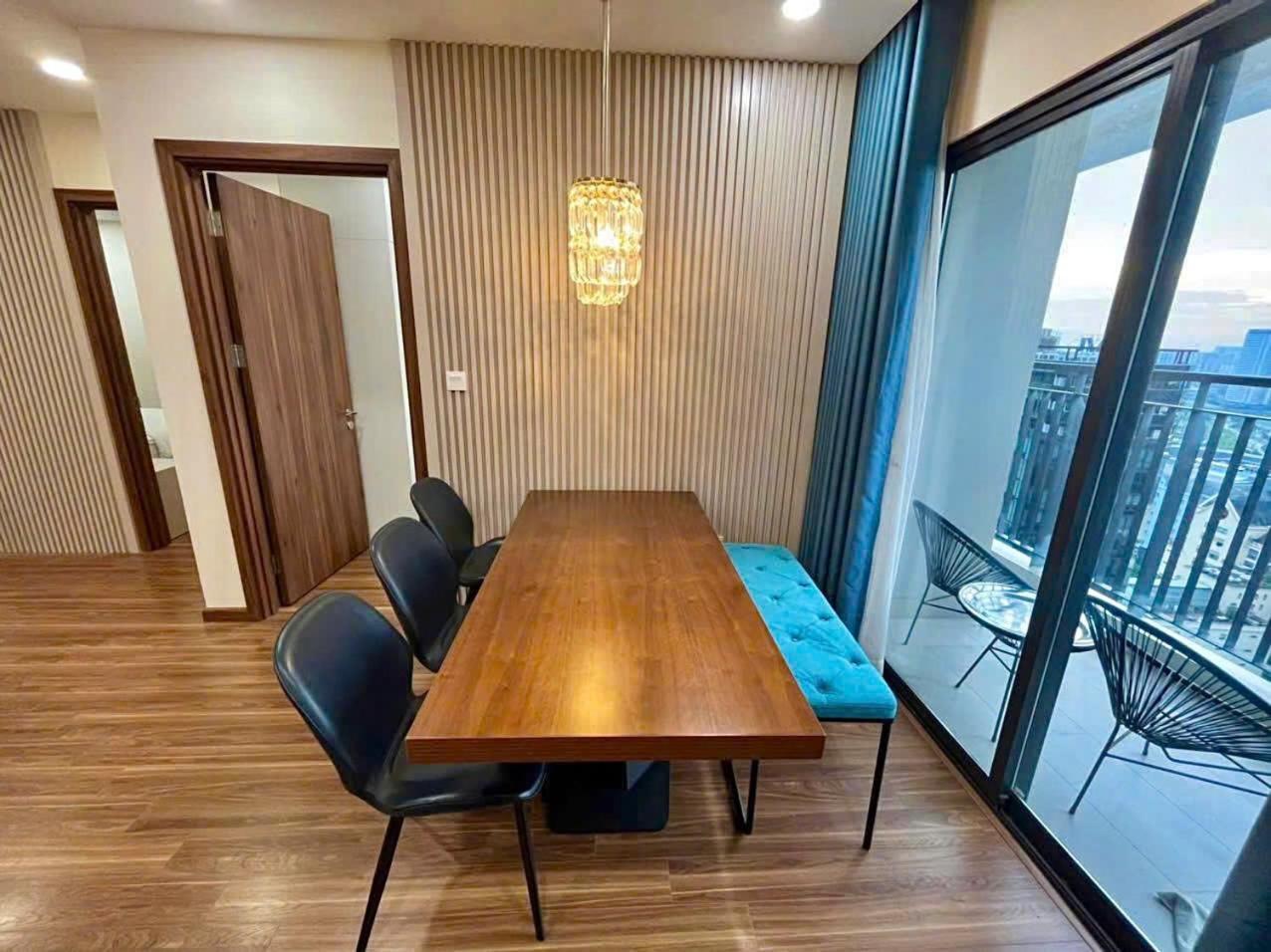 Asahi Luxstay - Golden Park Big Corner With Cau Giay Park View * Hanoi