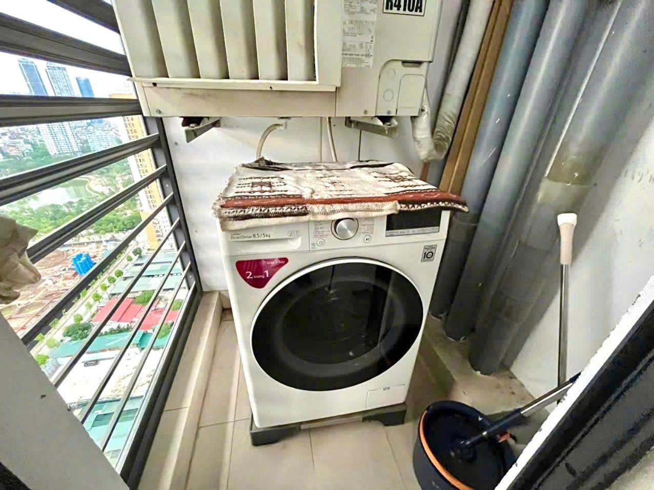 Apartment Asahi Luxstay - Golden Park Big Corner With Cau Giay Park View