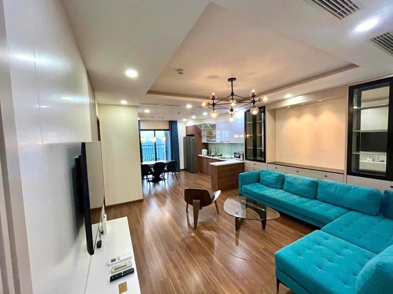 Apartment Asahi Luxstay - Golden Park Big Corner With Cau Giay Park View *