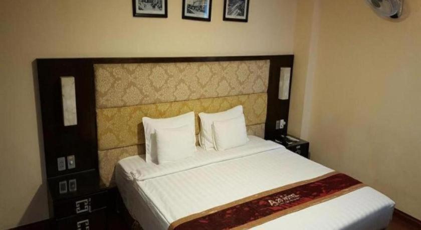 New Moon Hotel