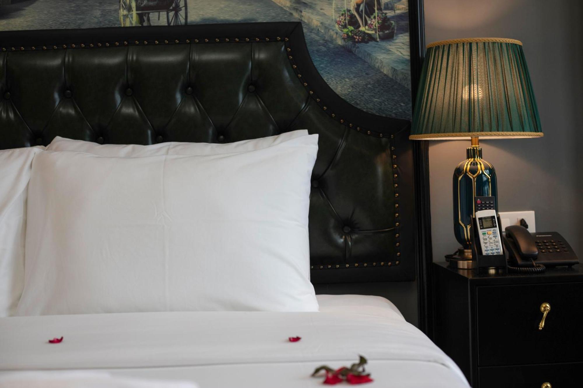 View & Travel Hotel Hanoi