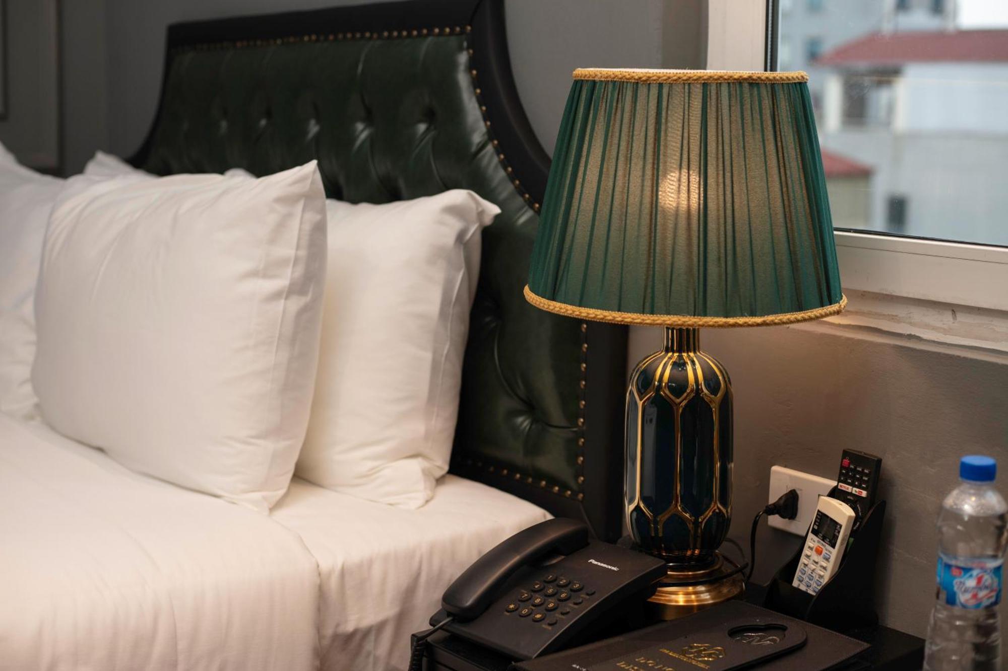 Hotel View & Travel