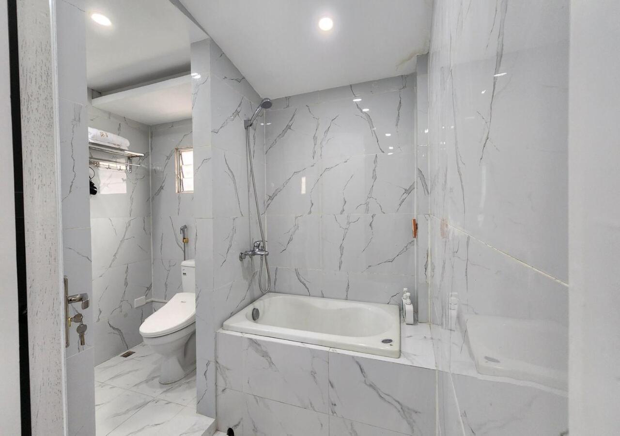Sumitomo 2 No 48 Lane 12 Dao Tan Street Apartment *