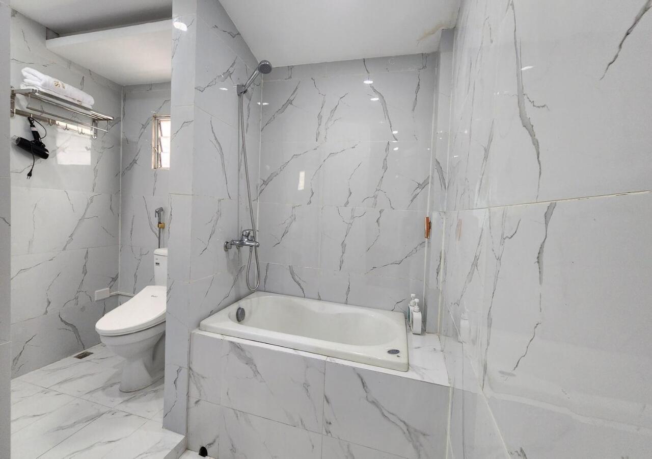 Apartment Sumitomo 2 No 48 Lane 12 Dao Tan Street