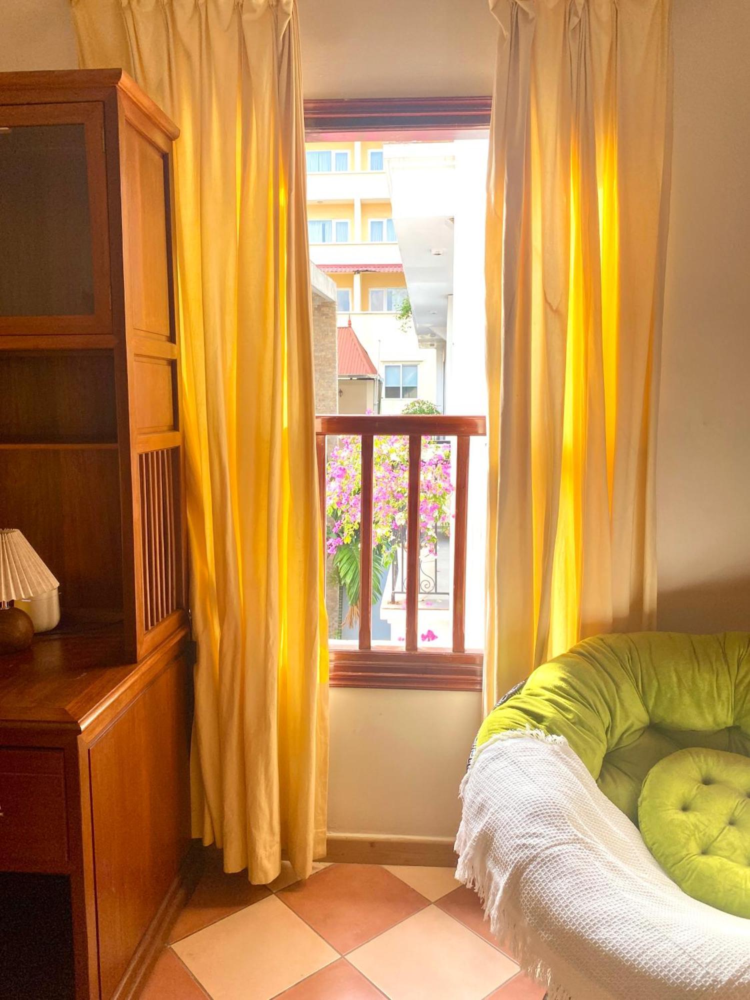 Guest house The Nook West *