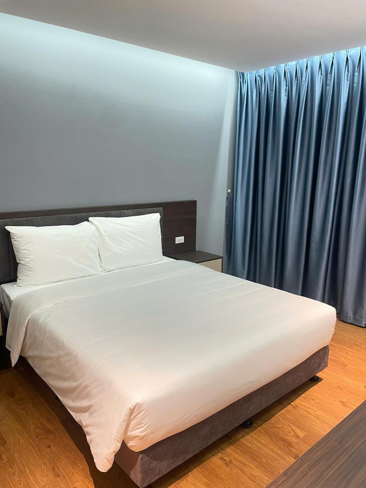 Luxe Paradise Nguyen Khac Hieu Hanoi