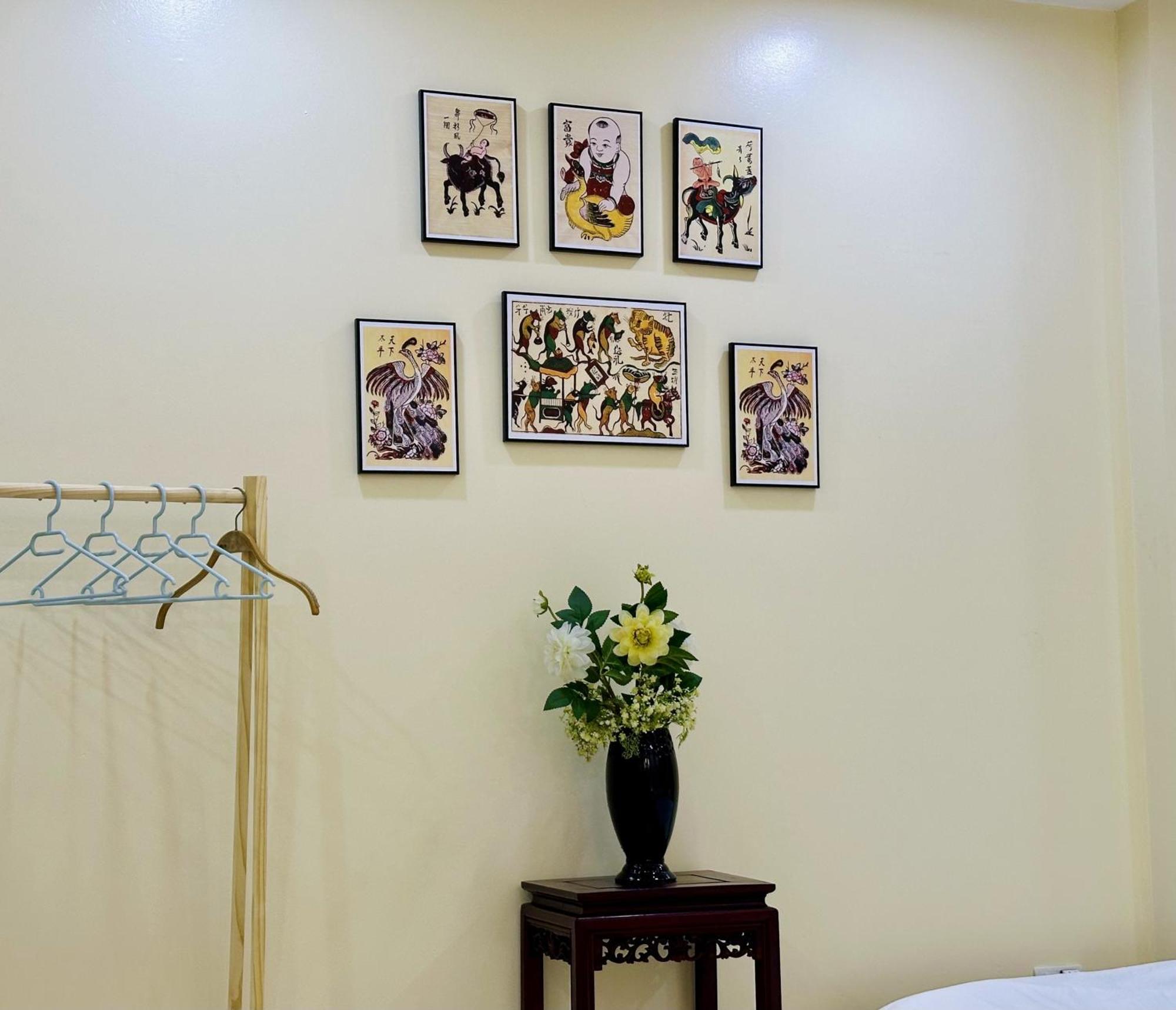 Homestay Vietnam Travelers 1 With Private Balcony Hanoi