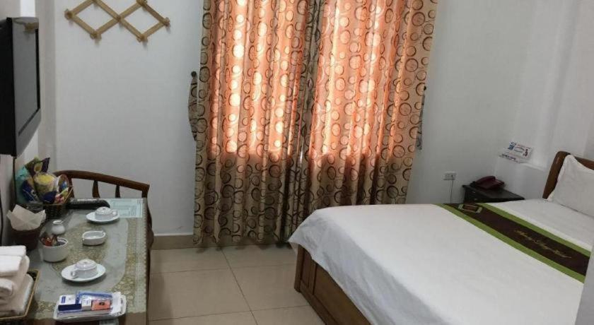 Hotel Khach San Phuong Dong *