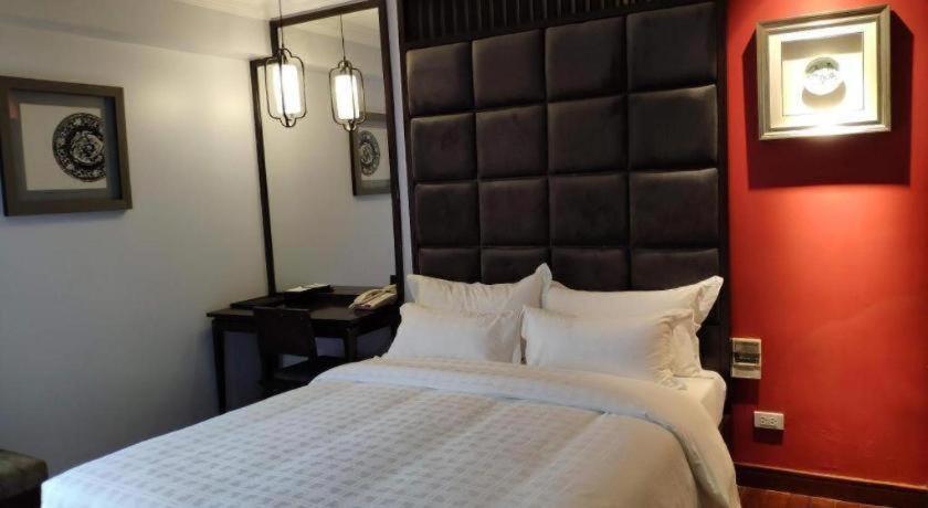 Hotel Church Boutique Hang Trong 4*