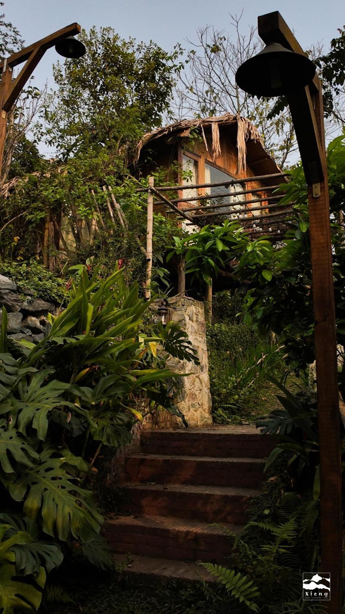 Xieng Retreat * Hanoi