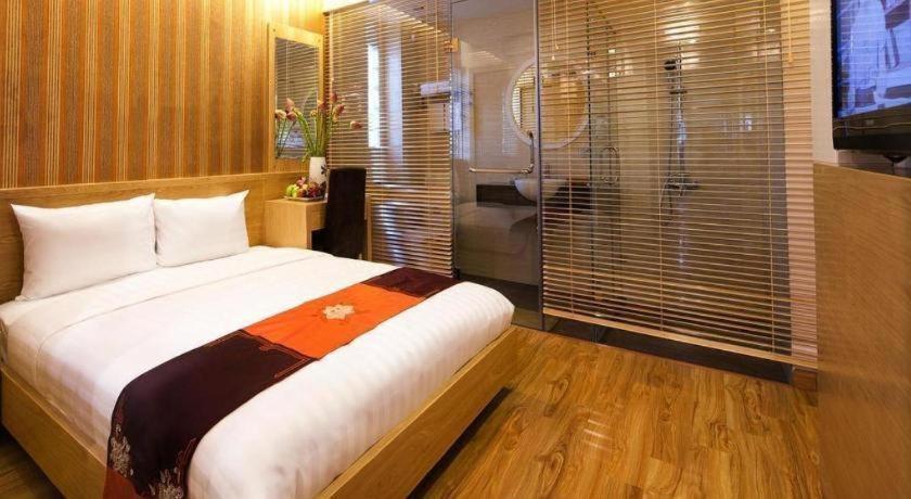 Khách sạn Tu Linh Palace 3*