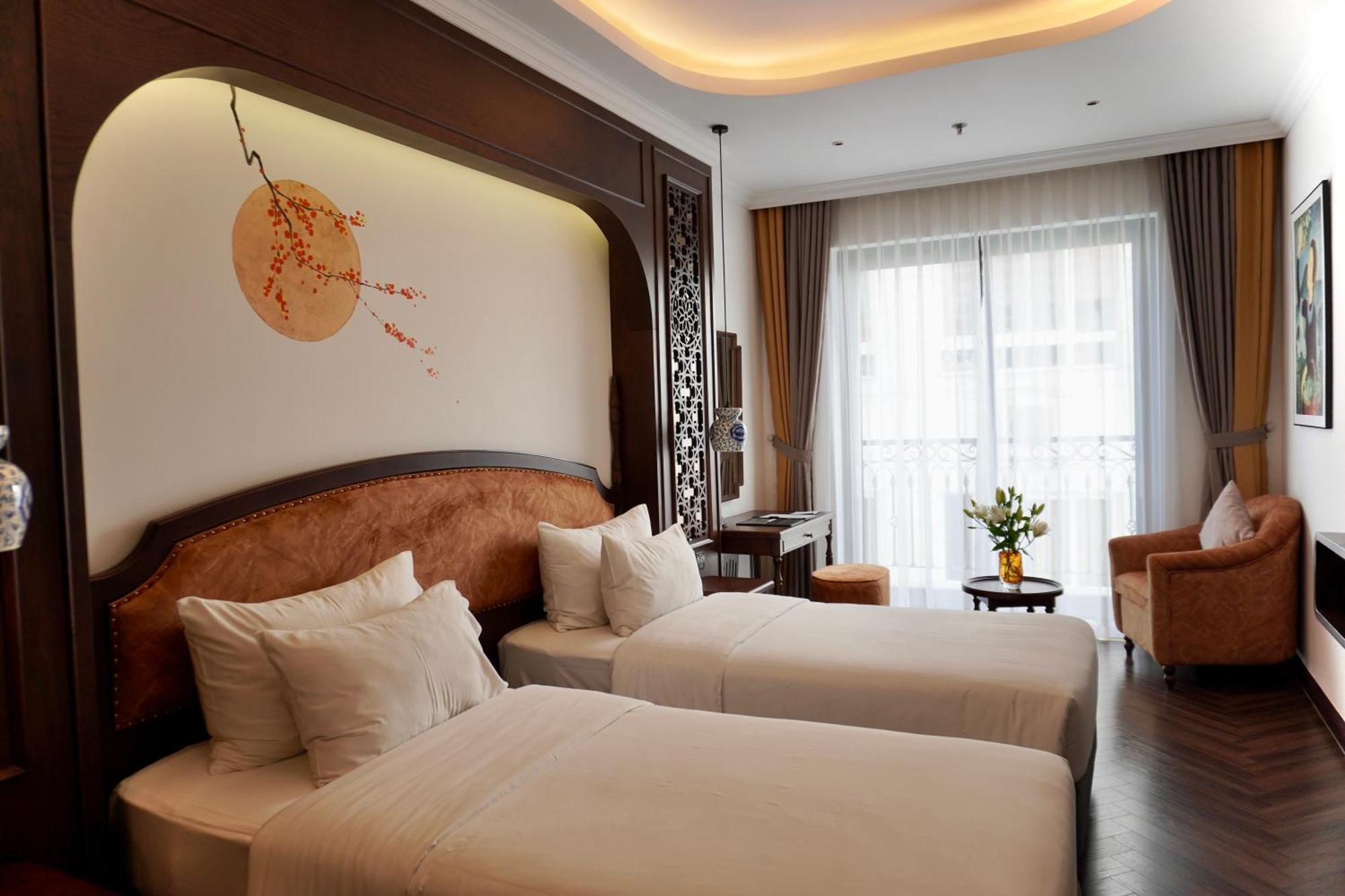 Eli 4* Hanoi