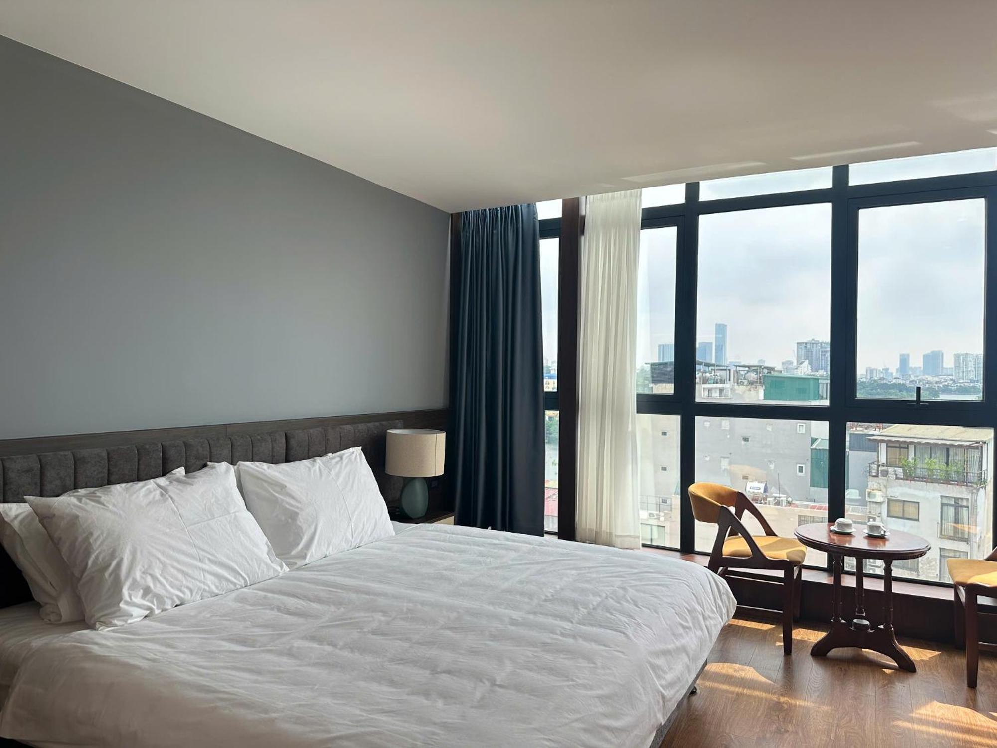 Luxe Paradise Nguyen Khac Hieu Hanoi
