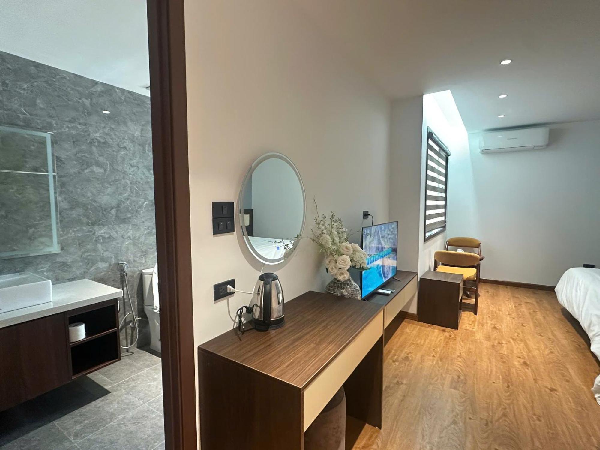 Luxe Paradise Nguyen Khac Hieu Hanoi