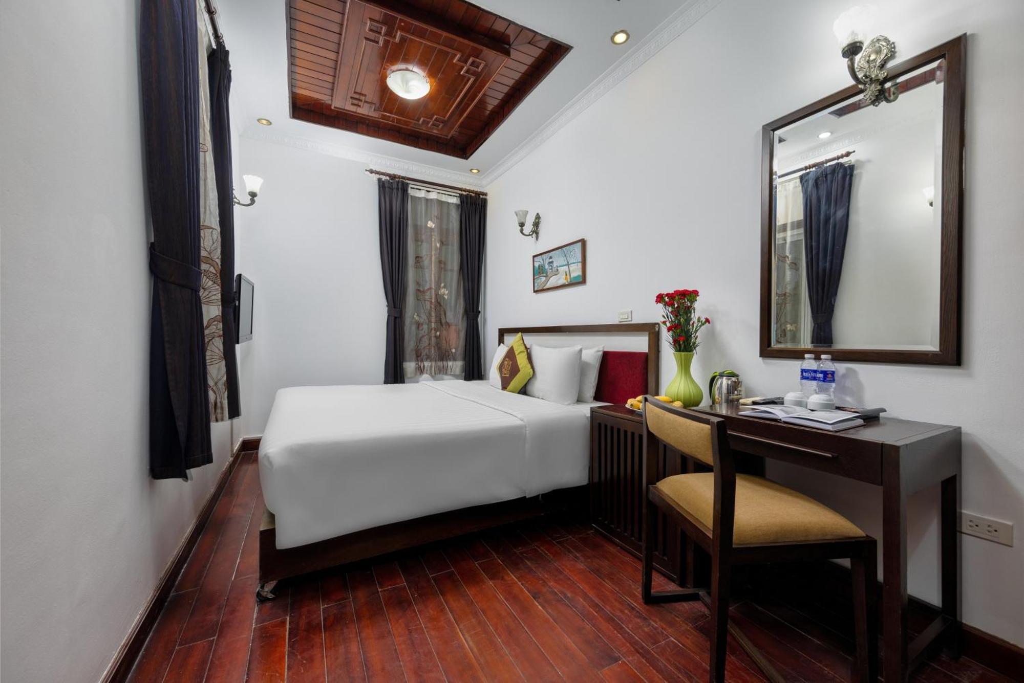 Hotel Posh Boutique 3*
