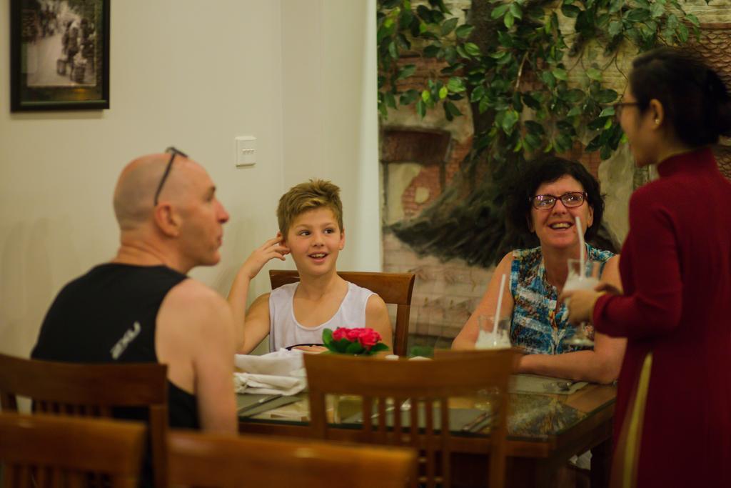 Eliana Ruby & Travel Hotel