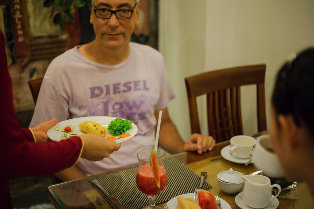 Eliana Ruby & Travel Hotel Hanoi
